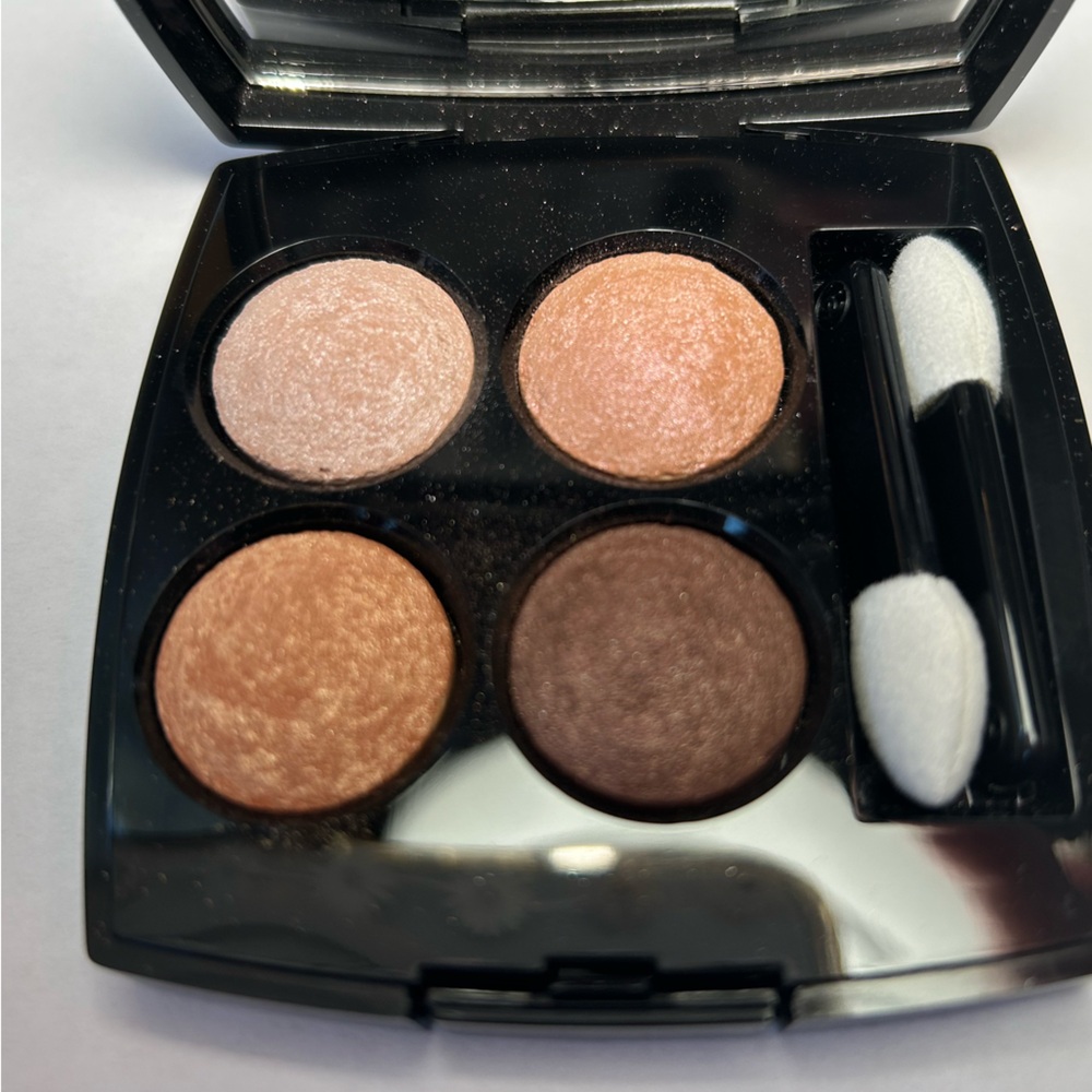 NWT🌷Chanel LES 4 OMBRES Multi-Effect Quadra Eyeshadow in “79 Spices” - Picture 3 of 4